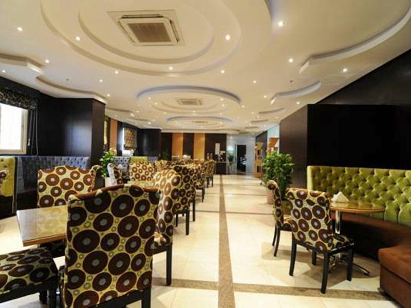 Rose Garden Hotel Riaad Buitenkant foto